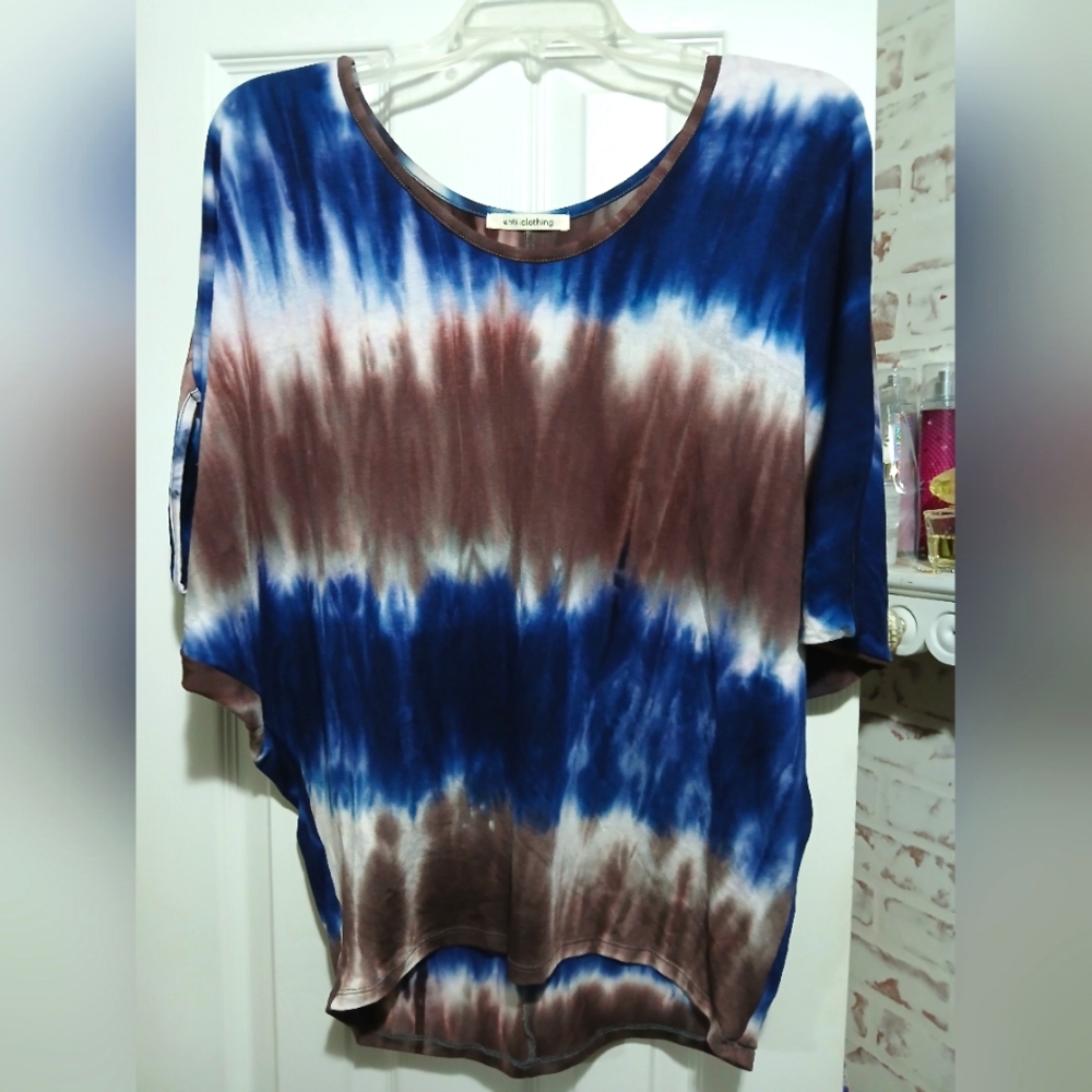 Enti Clothing Tie-Dye Top - Blue and Brown